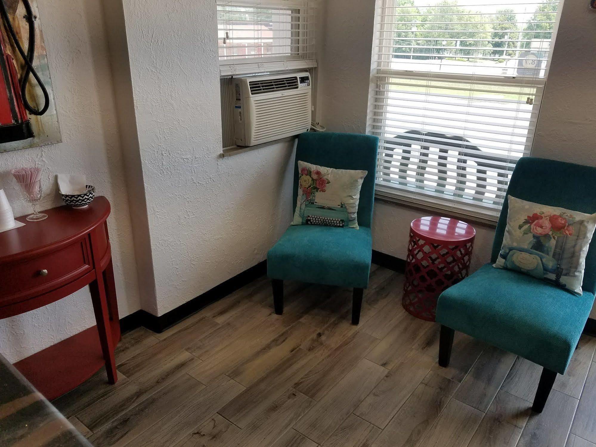 West Plains Motel Экстерьер фото